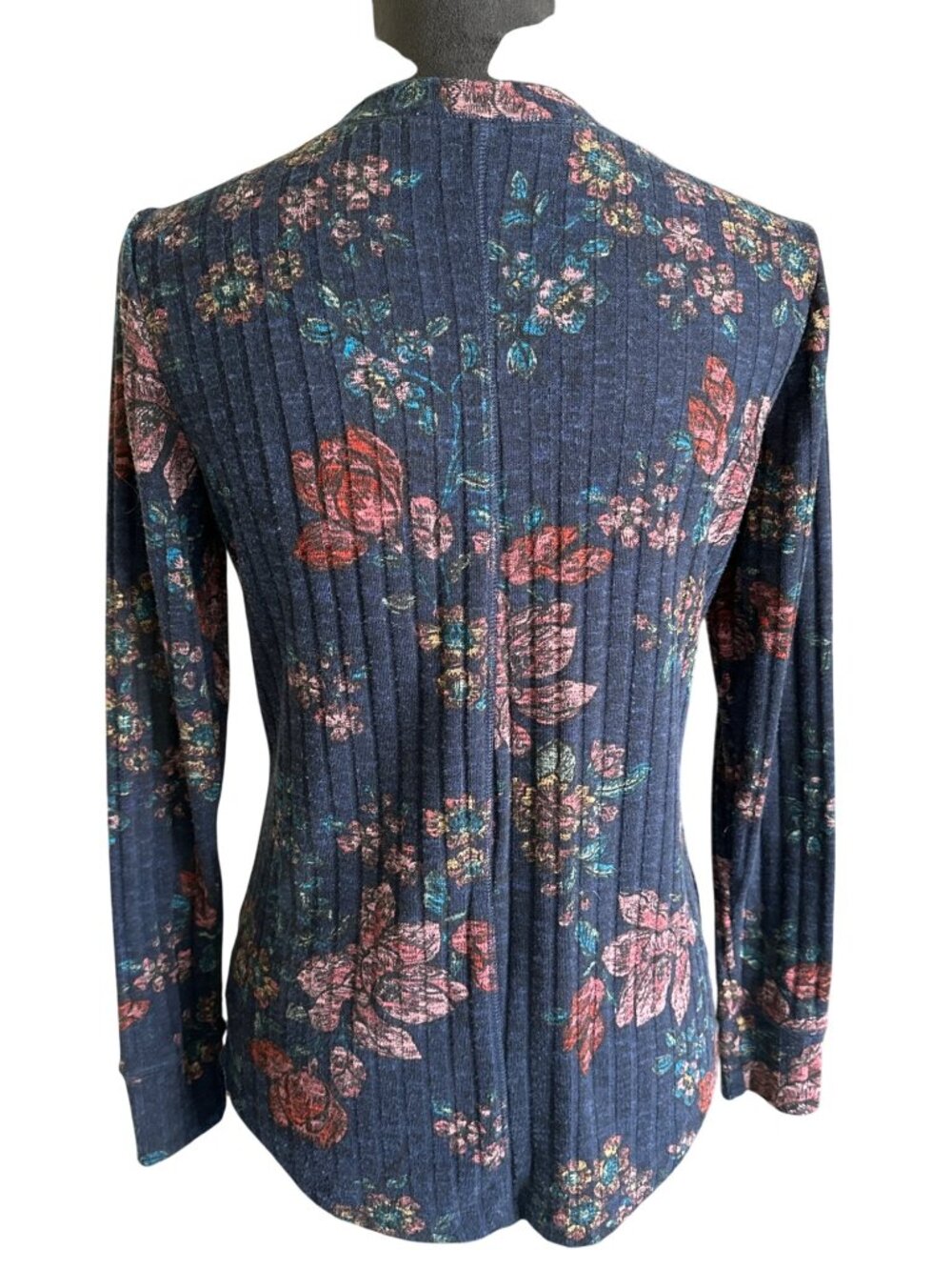 Vintage X America Womens Floral Long-Sleeve Lace-Up Ribbed Knit Top S Navy Multi - Picture 3 of 4